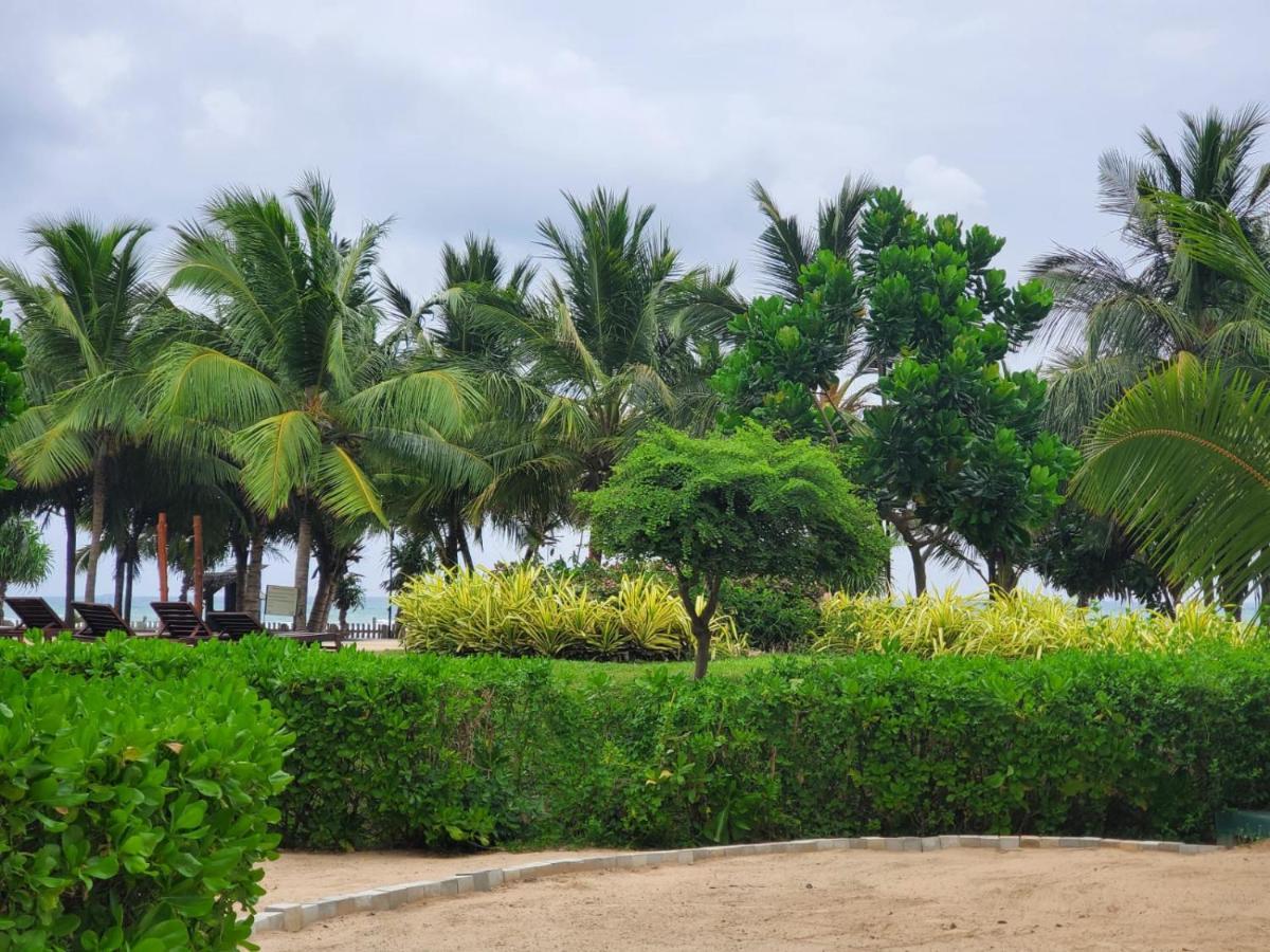 Beach Front Paradise Nilaveli Exterior photo